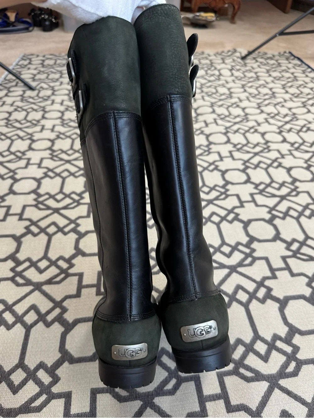 UGG Barolo Black Leather Shearling Lined Knee High Boots Women’s US 8 EU 39